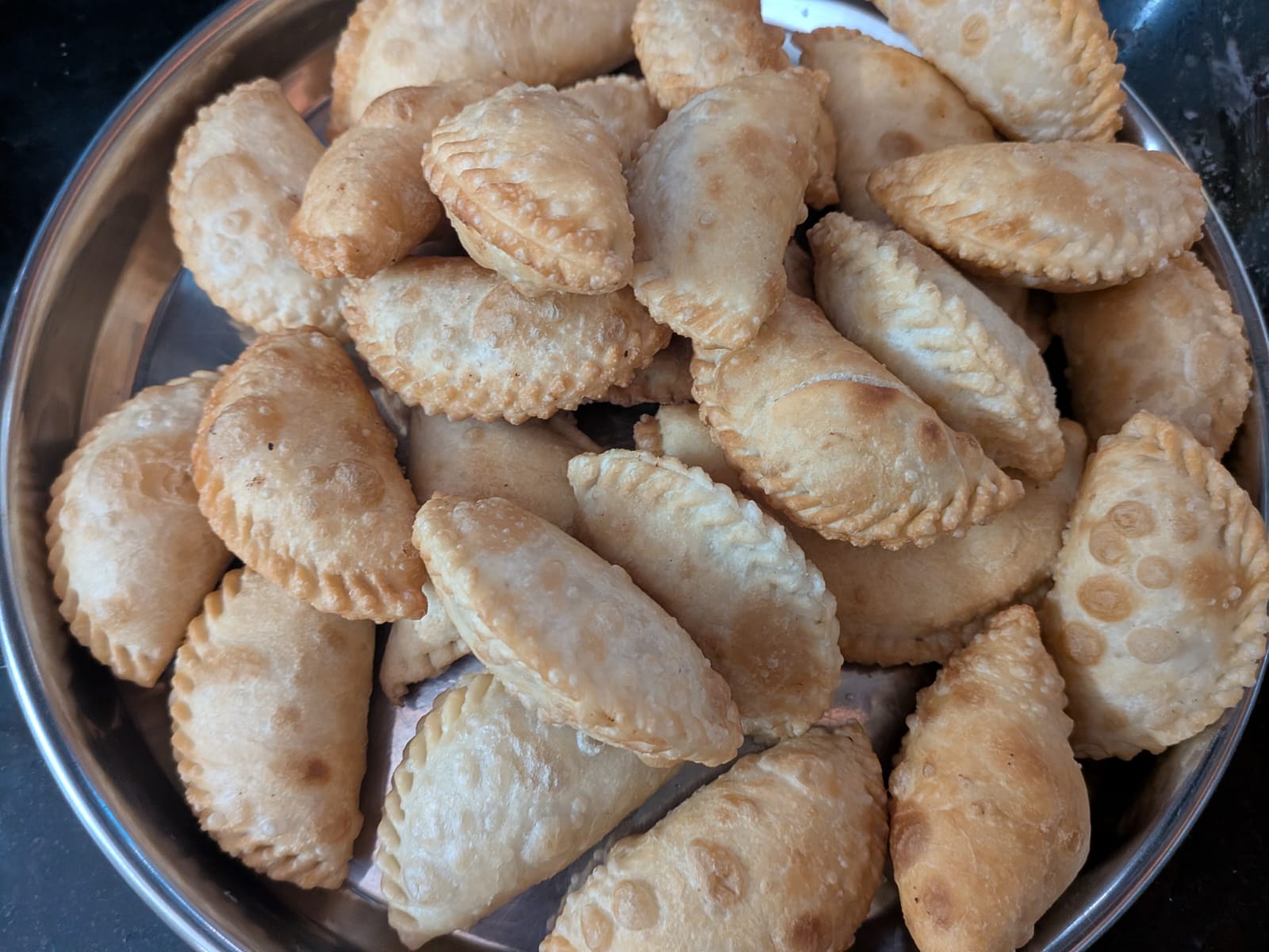 Crispy Khoya Gujiya 1kg